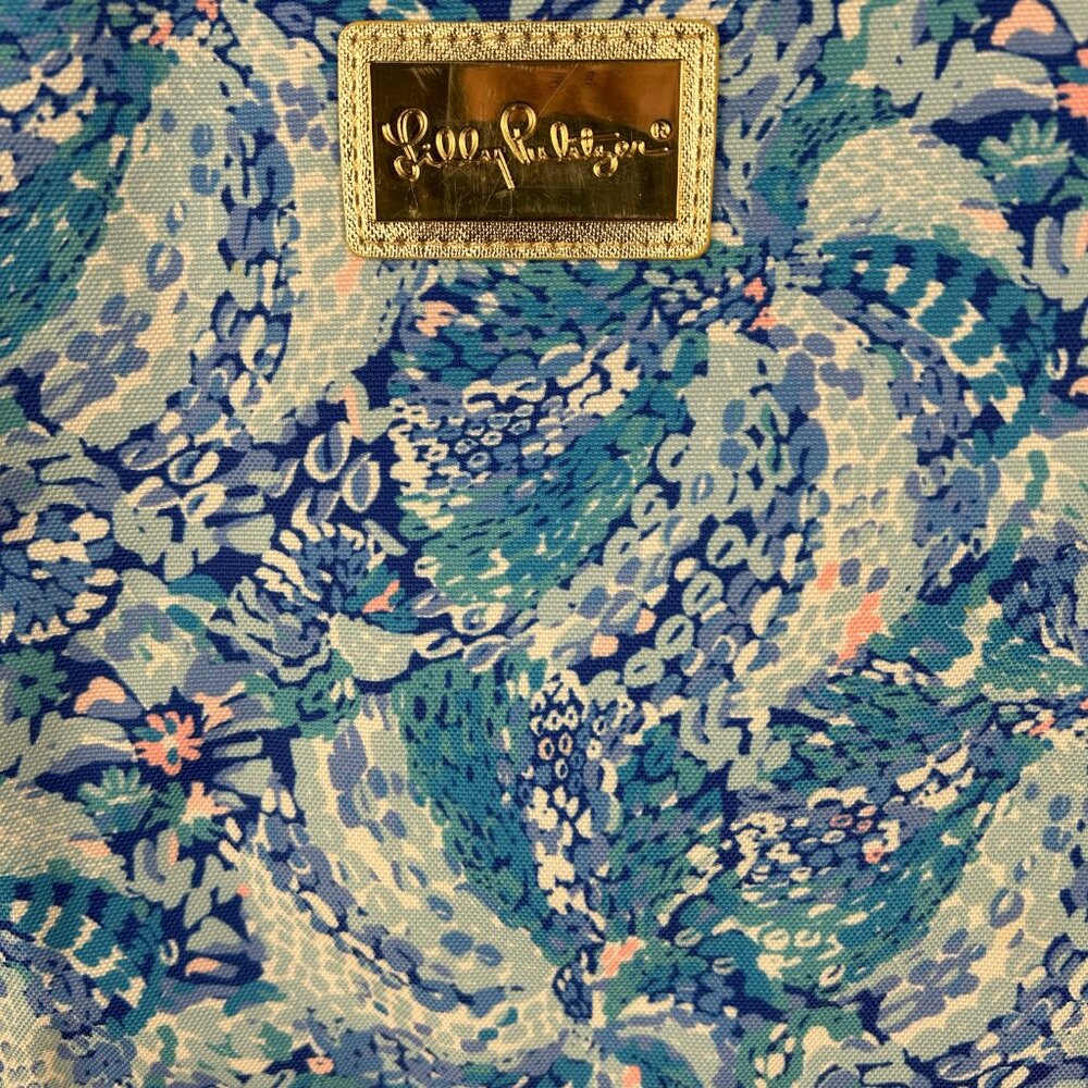 Lilly Pulitzer Portfolio Wave after Wave - Picture 2 of 4